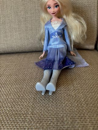 Muñeca Elsa Frozen 2
