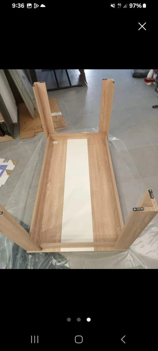 Mesa centro beige madera a esttenar