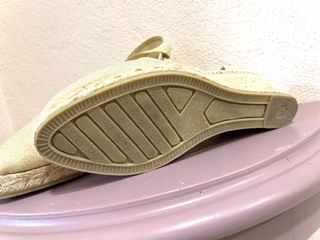 Espardeñas doradas Fallera (T.38) - ¡Como nuevas!