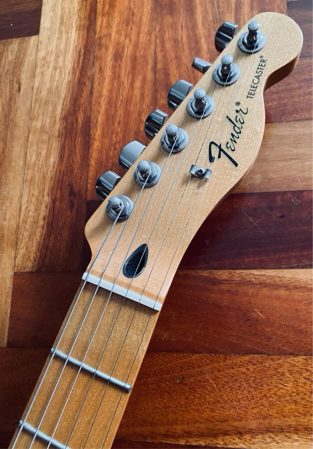 Fender Telecaster con funda rígida