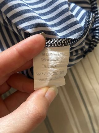 Camicia crop corta a righe blu e bianche