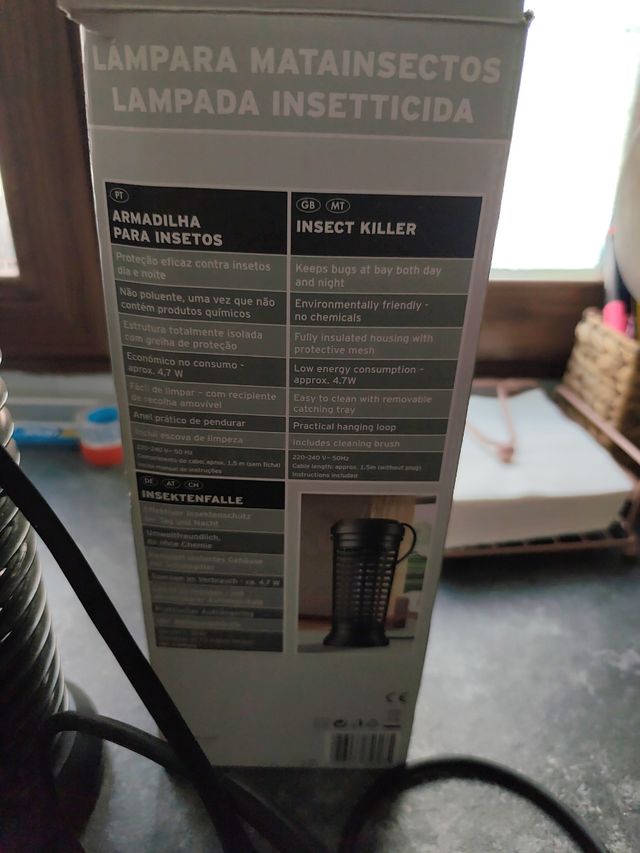 Lámpara insecticida