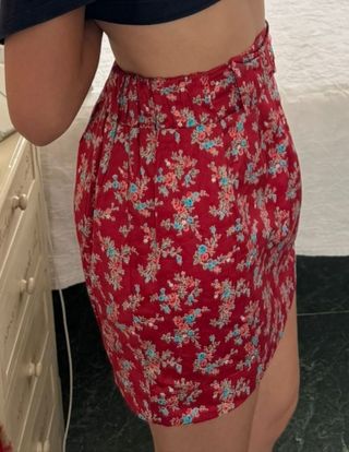 Mini Falda Roja Flores