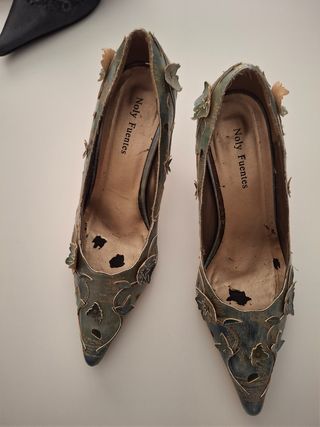 Zapatos Noly Fuentes dorados y azules