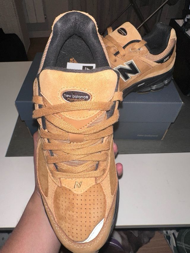 New Balance 2002 Marrón - Zapatillas