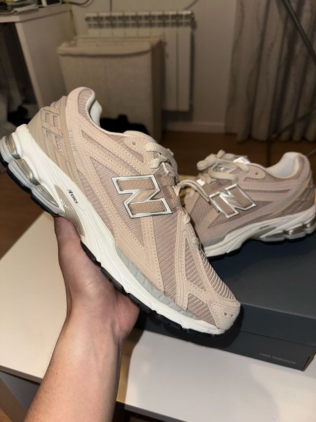 New Balance 1906 Beige