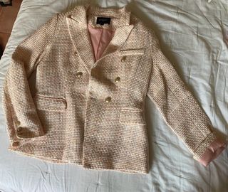 Americana tweed rosa con hilos blancos y beige