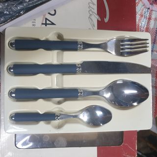 Cubertería 24 piezas - Nueva