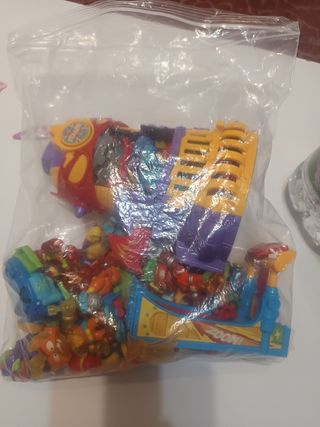 Torre SuperZing circuitos + muñecos y torre asalto