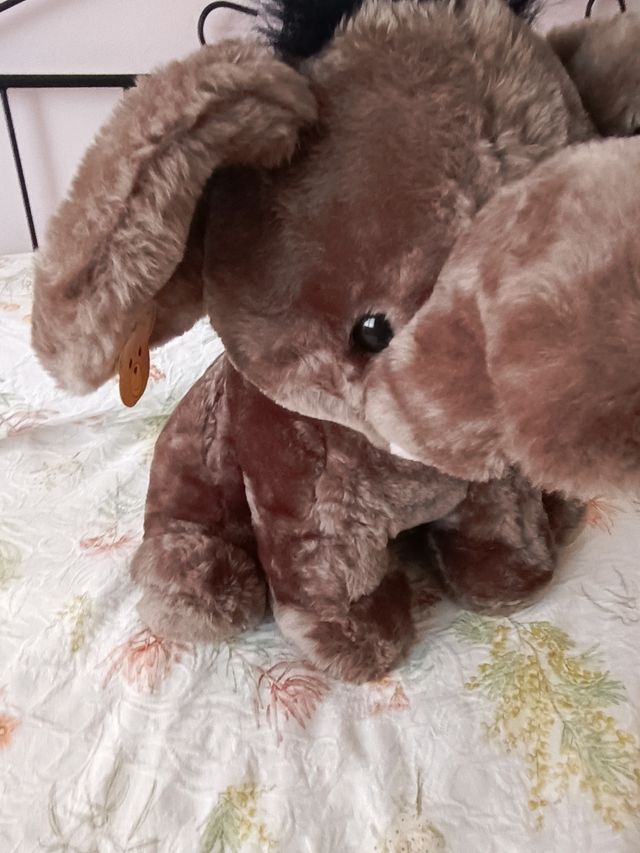 Elefante peluche gris