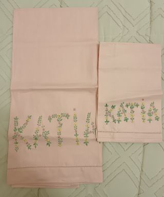 Set Asciugamani Lino Rosa ricamato KATIA