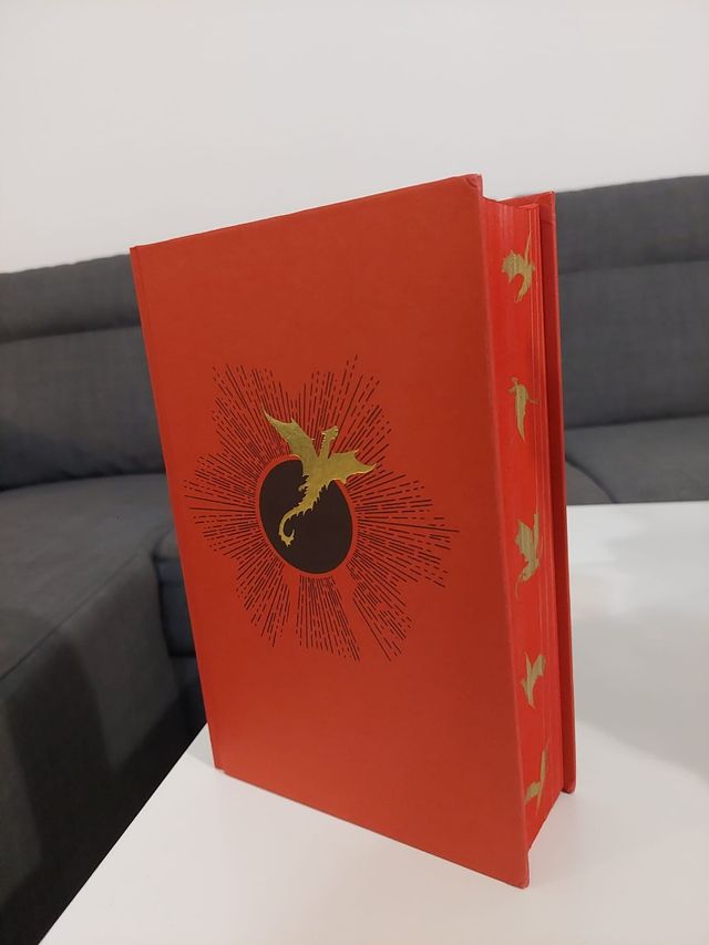 ALAS DE HIERRO EDICION ESPECIAL CANTOS PINTADOS