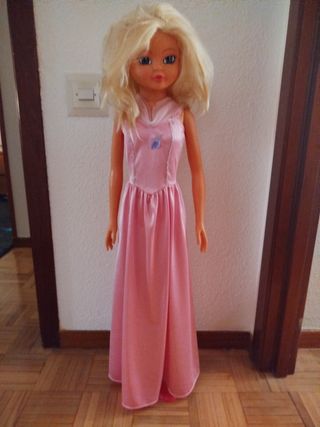 Muñeca grande 