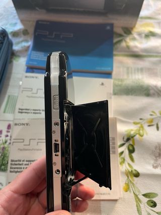 PSP Slim negra - Perfecto estado
