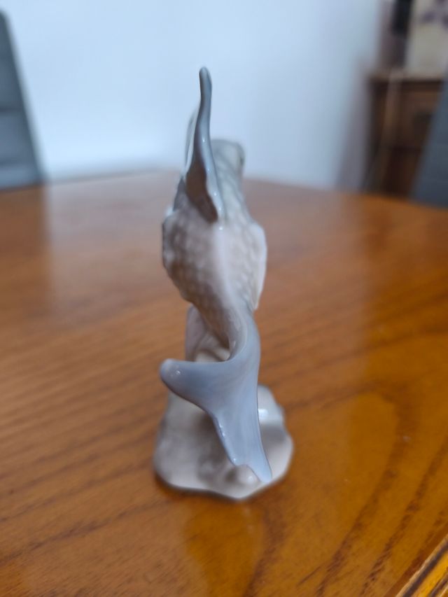 Figura pez de porcelana