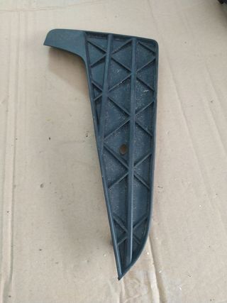 Faro niebla y rejilla Ibiza Cupra 6J