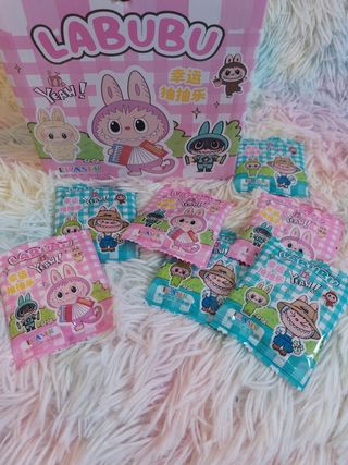 2 Labubu gomas de borrar Sorpresa