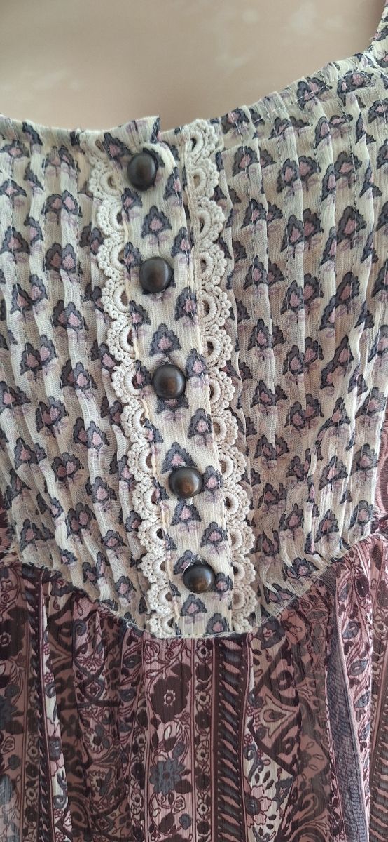 Vestido boho chic marrón y rosa