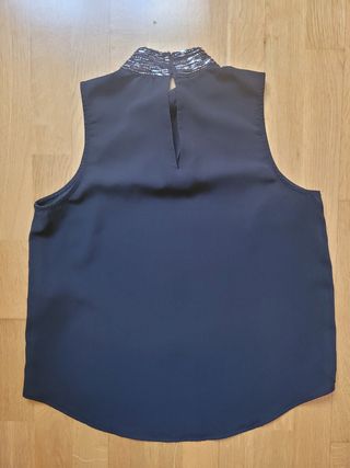 Top Stradivarius negro c/pedrería