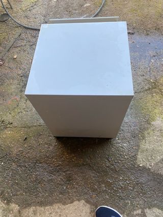 Cajonera metálica 3 cajones y en fotos hay otro