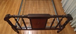 Cama antigua de madera - Negra