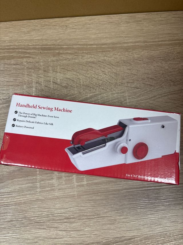 Mini máquina de coser portátil Cenocco CC9073RD