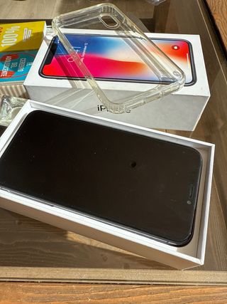 iPhone X 64GB - Negro - Batería 75%