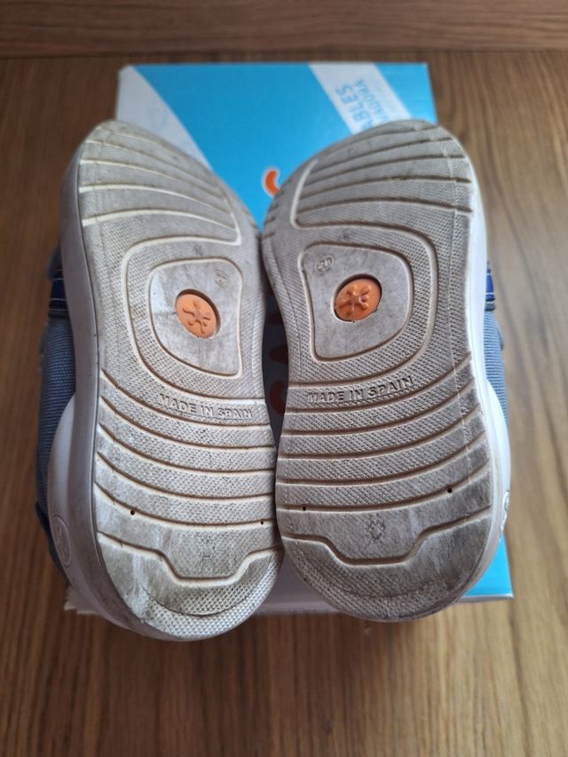 Zapatillas Biomecanics 28