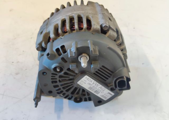 Alternador Valeo 06F903023C 140A VW Audi Seat 
