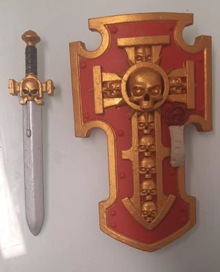 Espada y escudo Warhammer 40k 1/10
