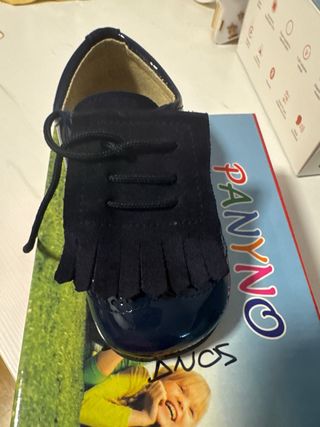 Zapatos charol bebé -talla 23