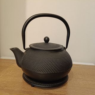 Tetera hierro fundido negra