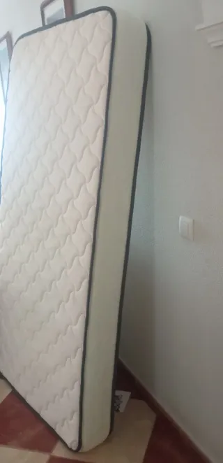 Colchón cama individual.