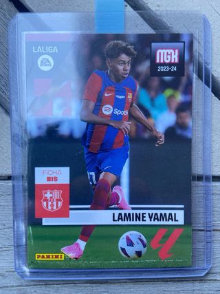 Cromo Lamine Yamal 23-24 Panini RC perfecta