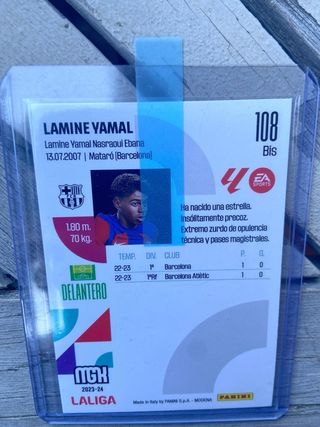 Cromo Lamine Yamal 23-24 Panini RC perfecta