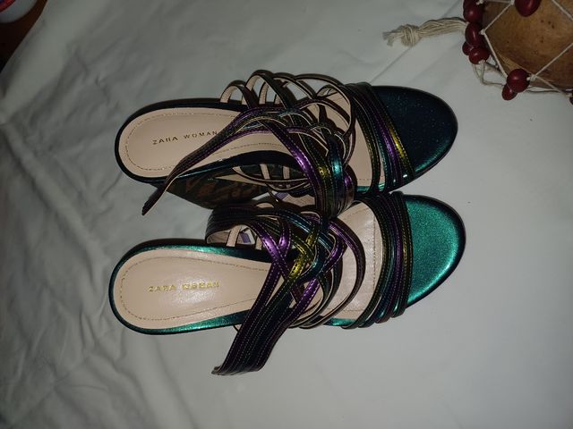 Sandálias plataforma Zara