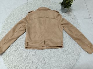 Chaqueta biker antelina beige