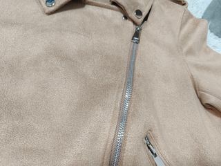 Chaqueta biker antelina beige