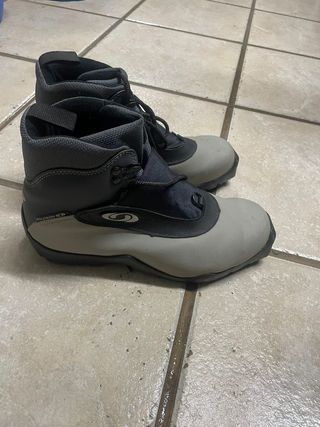 Esquís Fischer, bastones Rossignol y botas salomon