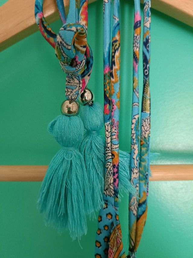 Vestido largo turquesa estampado