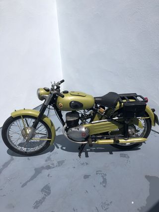 Montesa Brio 125cc - Moto Clásica