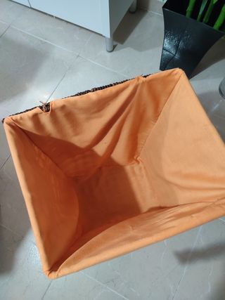 Cesto ropa mimbre marrón-naranja