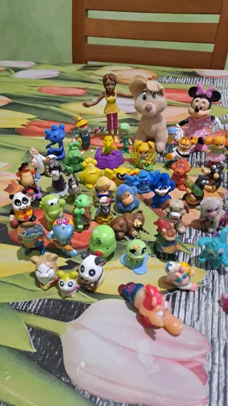 Collezione statuette giocattolo