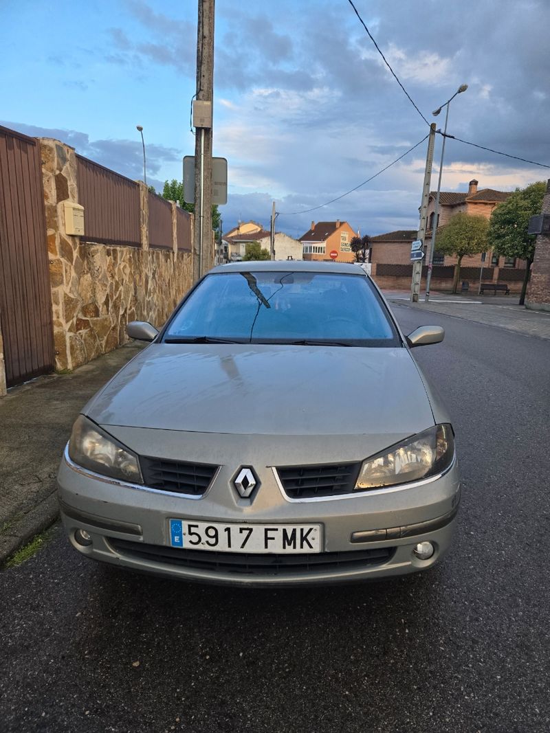 Renault Laguna 2 2007 Pegatina C!! - foto 1