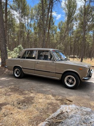 SEAT 124 1980