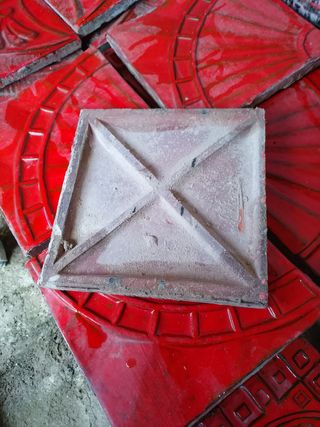 Baldosas únicas Fat Lava años 60 color rojo