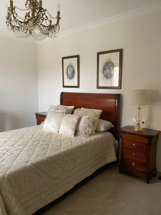 Cabecero cama + 2 mesitas noche + comoda x 250 €