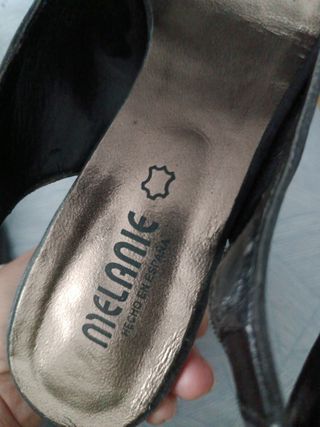 Sandalias Melanie tacón negro