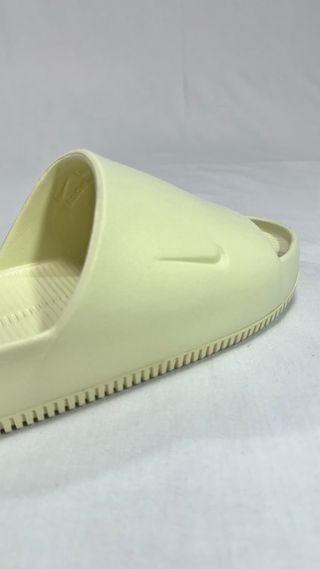 Sandalias Nike Calm Slide Beige Talla 39. Unisex