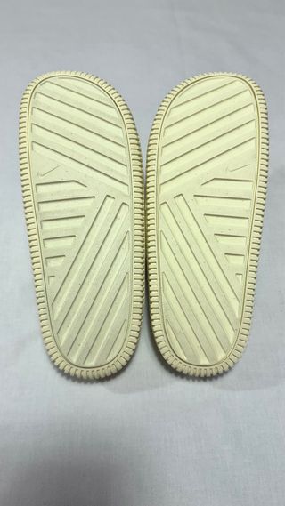 Sandalias Nike Calm Slide Beige Talla 39. Unisex